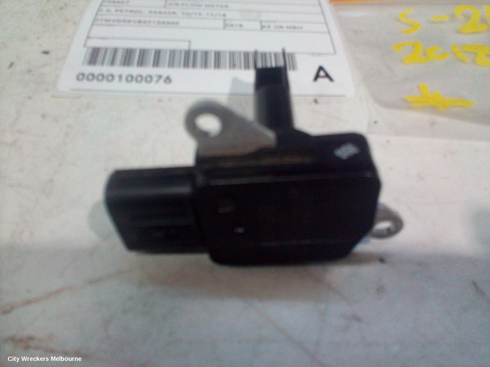 TOYOTA RAV4 AIR FLOW METER, 2.0, PETROL, ZSA42R, 12/2012 - 11/2018