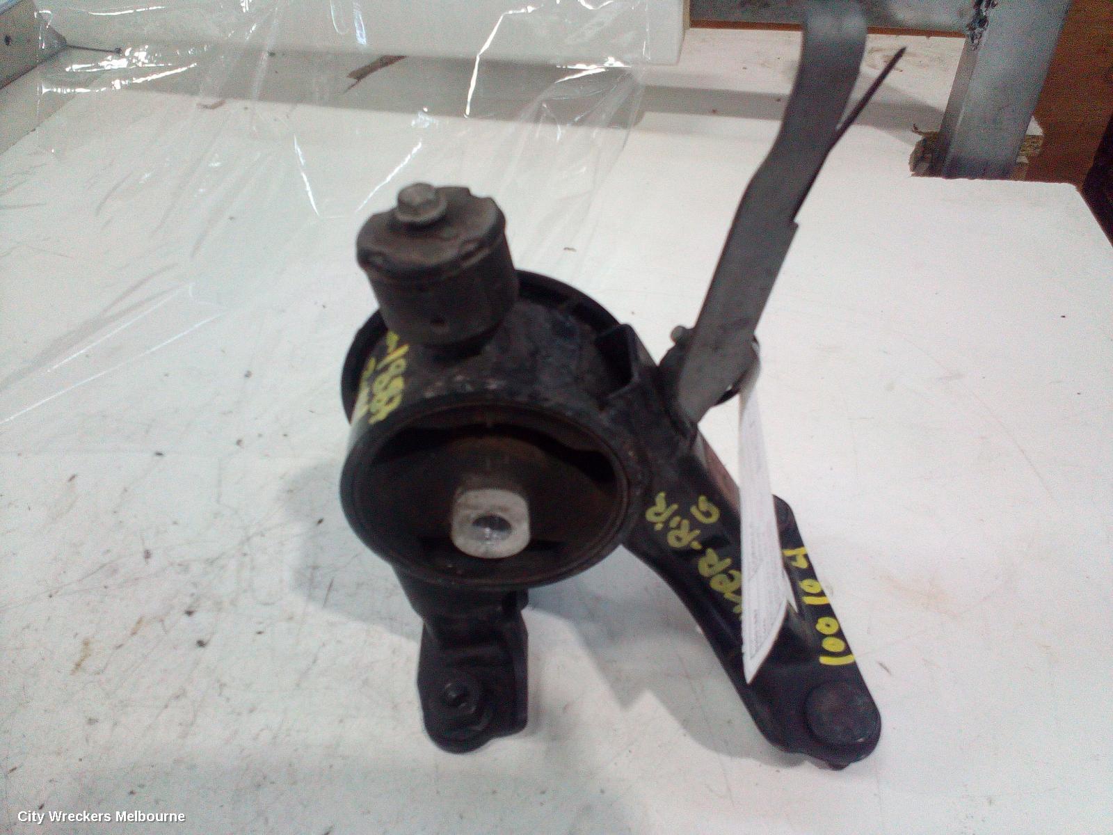 TOYOTA COROLLA MOUNT, ZRE182R 10/2012 - 06/2018
