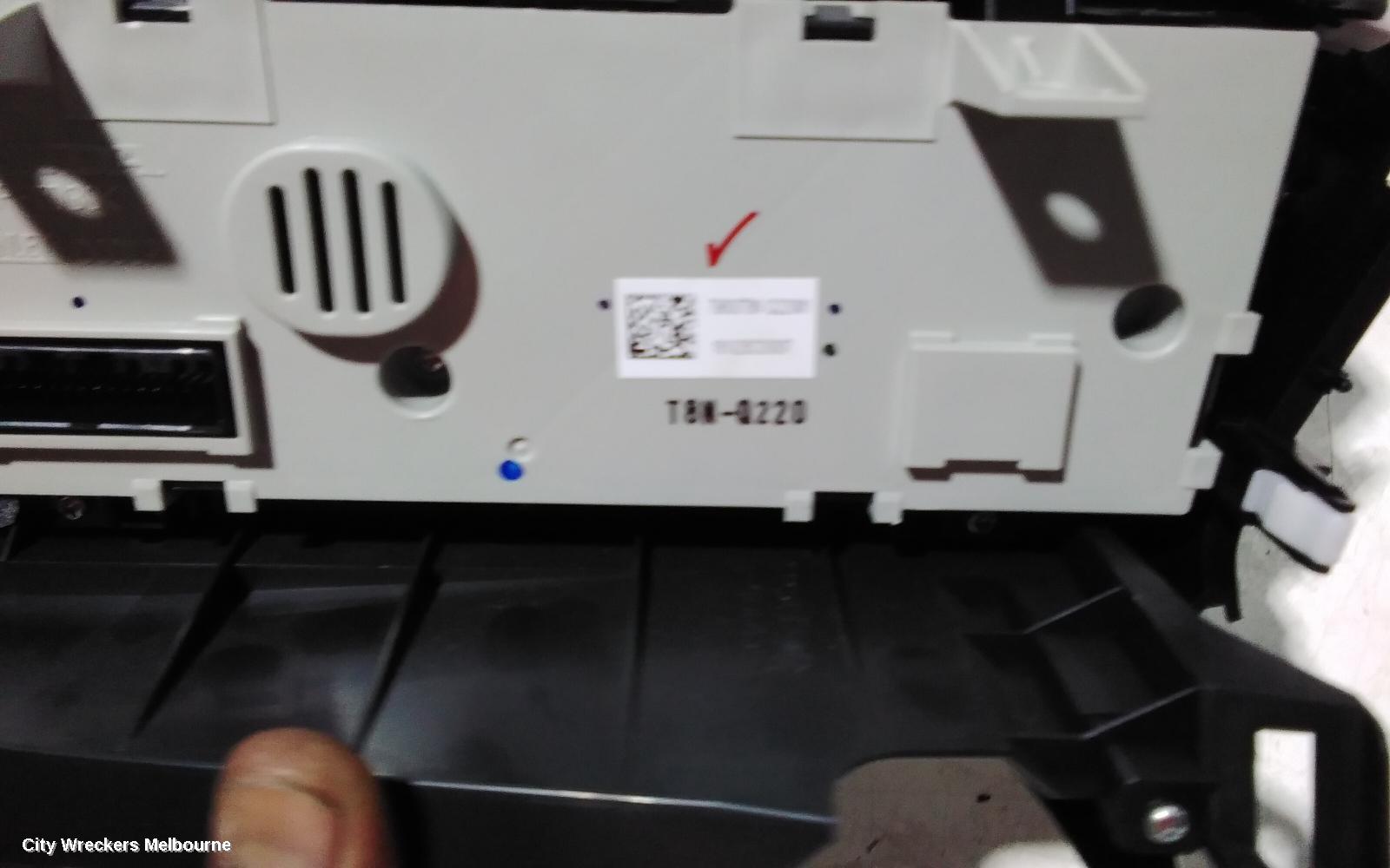 HONDA HRV HEATER/AC CONTROLS, DUAL-ZONE CLIMATE CONTROL, RU5, 12/2014 - 10/2021