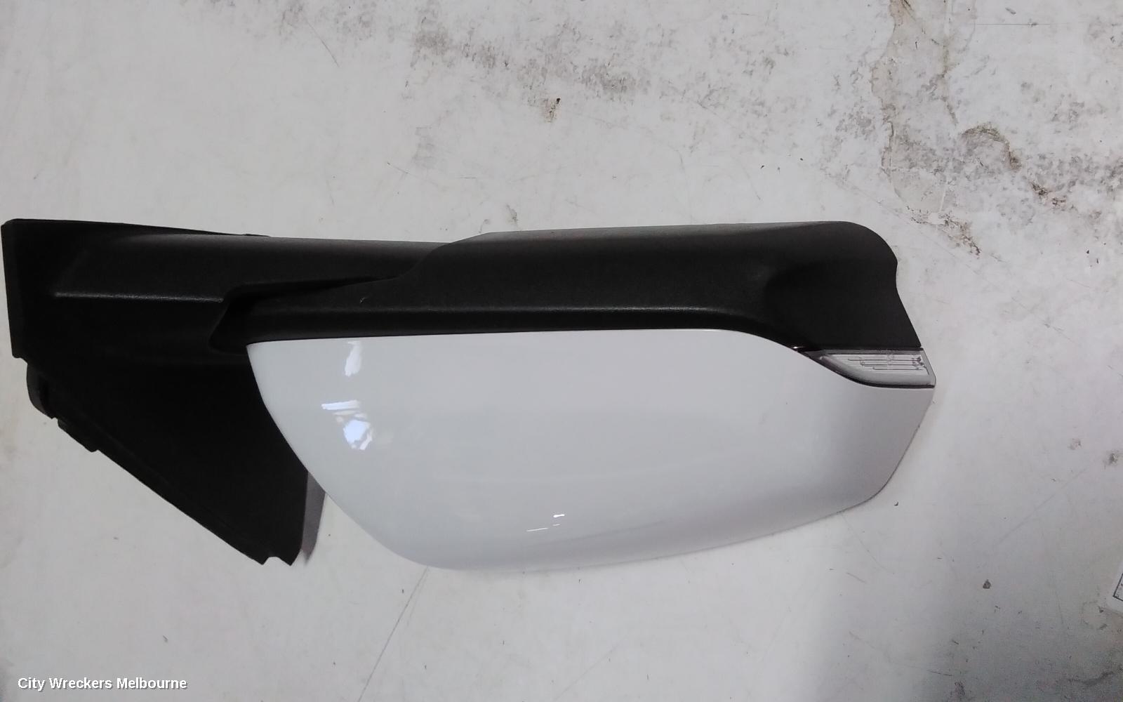 HOLDEN EQUINOX RIGHT DOOR MIRROR, EQ, POWER FOLDING, NON CAMERA TYPE, 09/2017 - 12/2020