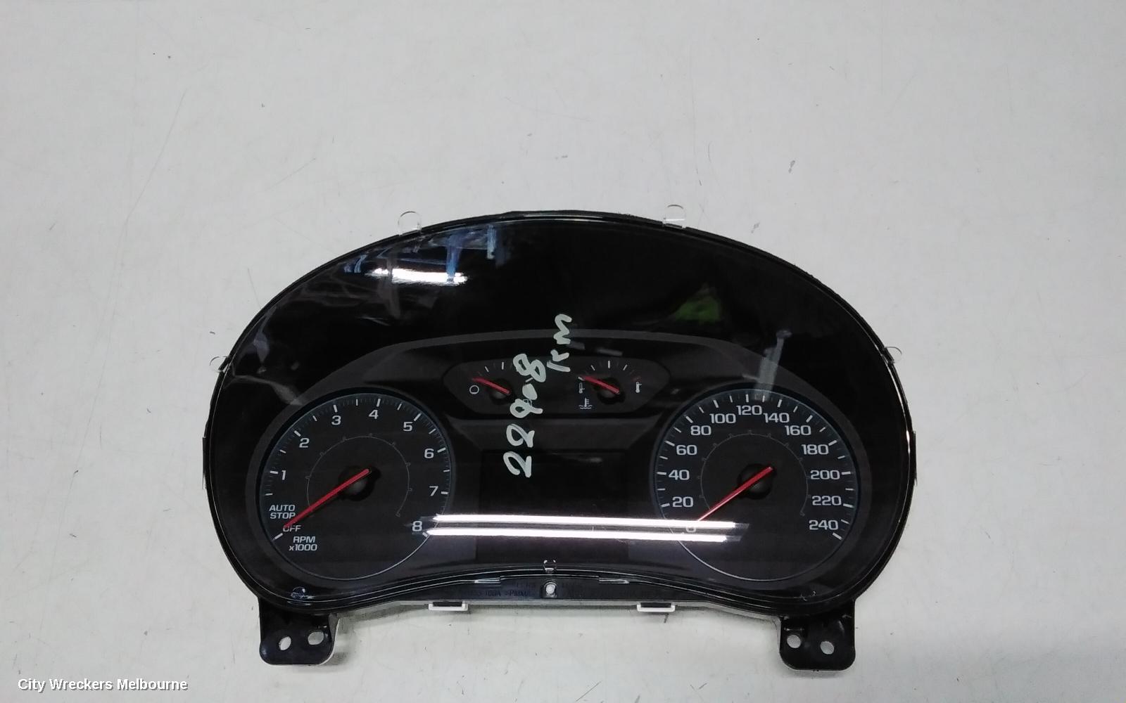 HOLDEN EQUINOX INSTRUMENT CLUSTER, PETROL TYPE, EQ, 09/2017 - 12/2020