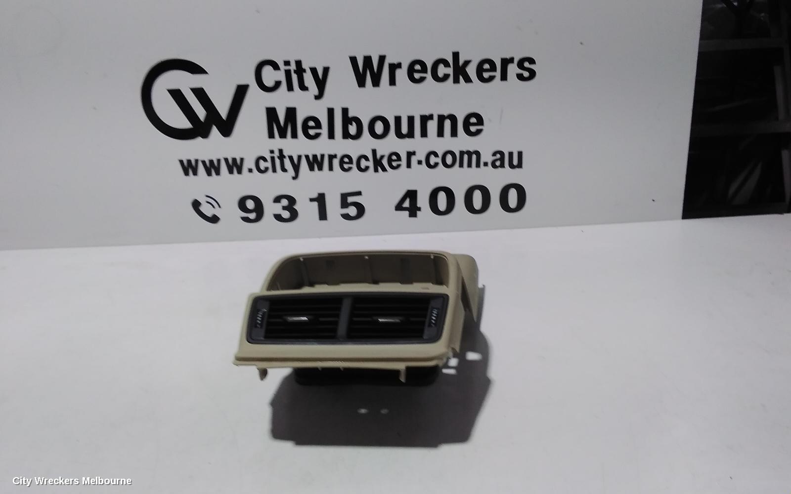 AUDI Q7, 4M, 07/2015 ONWARDS, REAR AIRVENT: 100235