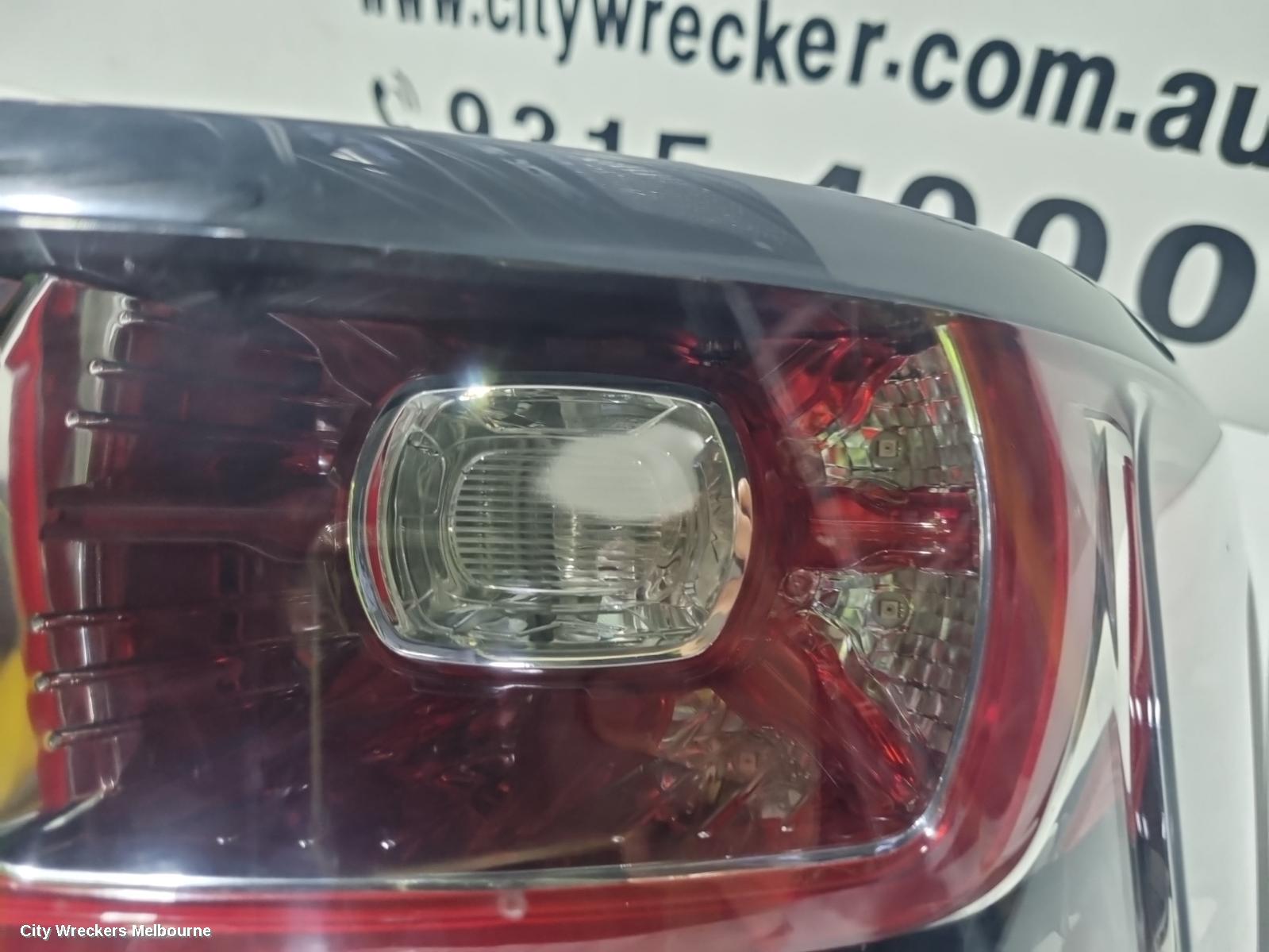 LAND ROVER RANGEROVER SPORT RIGHT TAILLIGHT, L494, CHROME AROUND SIDE MARKER, 06/2013 - 10/2017