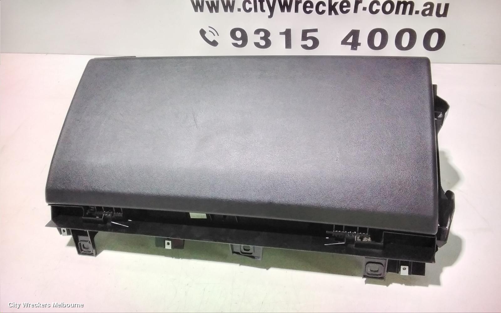 LAND ROVER RANGEROVER SPORT GLOVE BOX, L494, 12/2013 - 04/2022