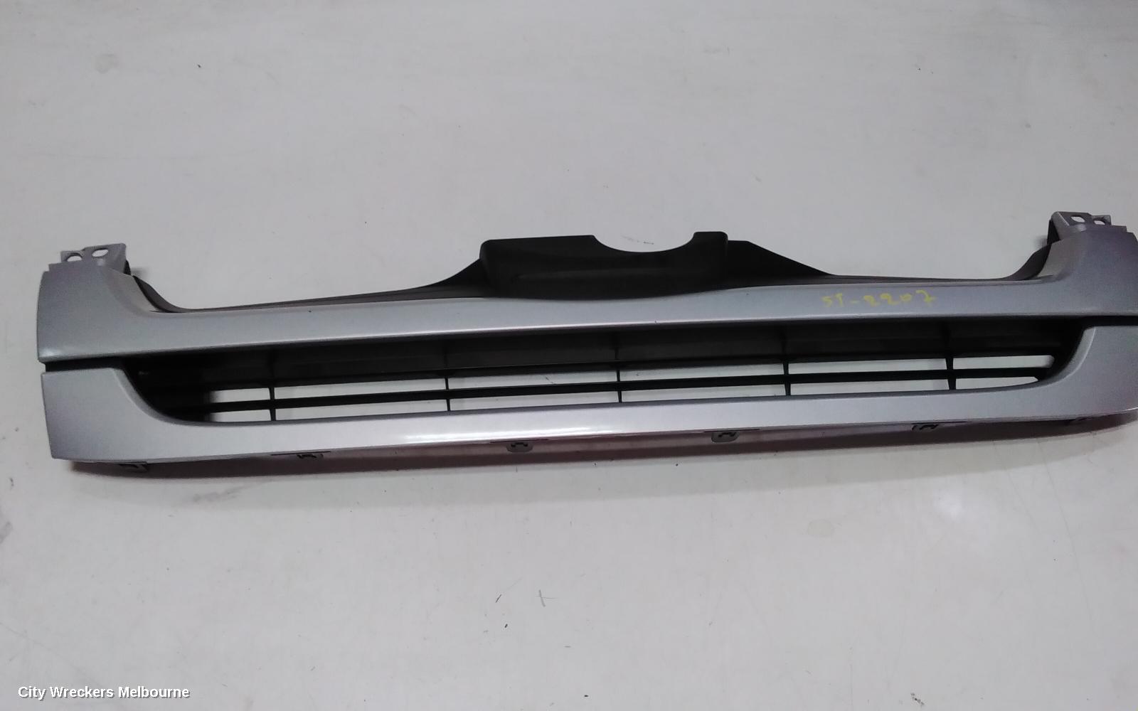 TOYOTA HIACE GRILLE, RADIATOR GRILLE, TRH/KDH, LWB/SWB TYPE, 10/2007 - 08/2010