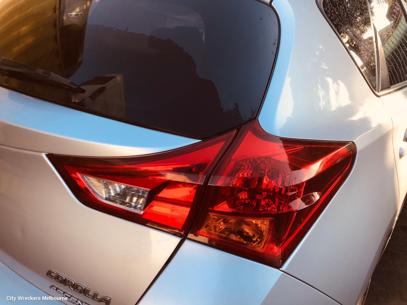 TOYOTA COROLLA REAR GARNISH, TAILGATE GARNISH (CENTRE), ZRE182R, HATCH, 10/2012 - 03/2015