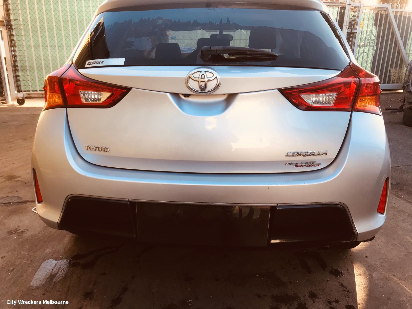 TOYOTA COROLLA REAR GARNISH, TAILGATE GARNISH (CENTRE), ZRE182R, HATCH, 10/2012 - 03/2015