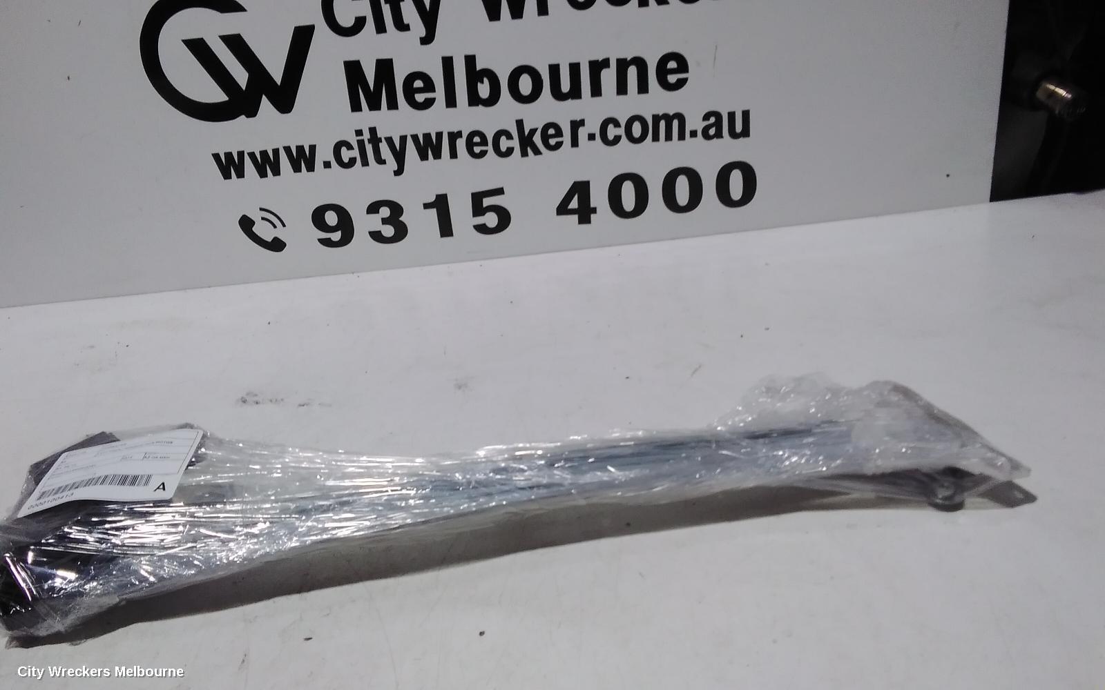 SUBARU FORESTER LEFT FRONT WINDOW REG/MOTOR, SK, 08/2018 - 11/2024