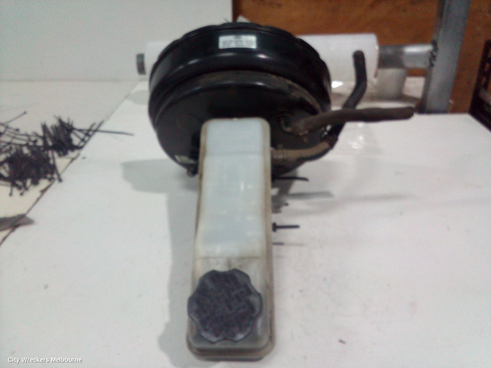 NISSAN NAVARA BRAKE BOOSTER, D40, DIESEL, 2.5, YD25, TURBO, VIN VSK, 09/2005 - 08/2015
