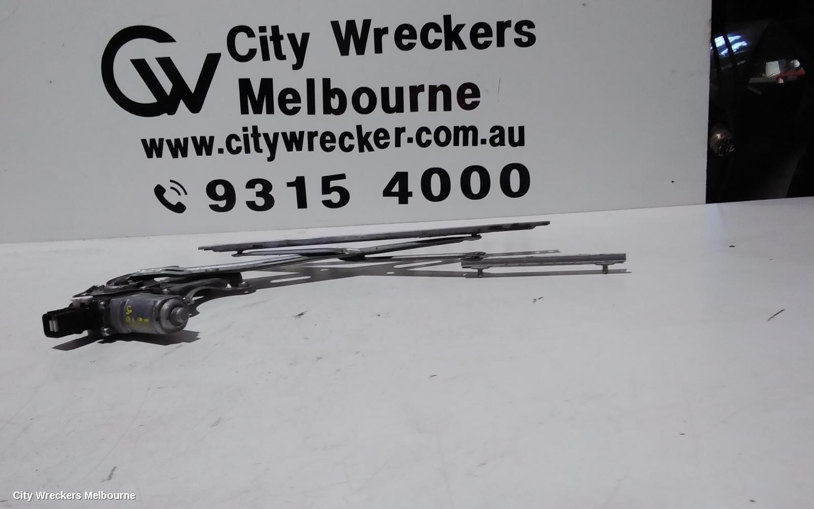 HOLDEN COLORADO RIGHT FRONT WINDOW REG/MOTOR, RG, 06/2012 - 12/2020