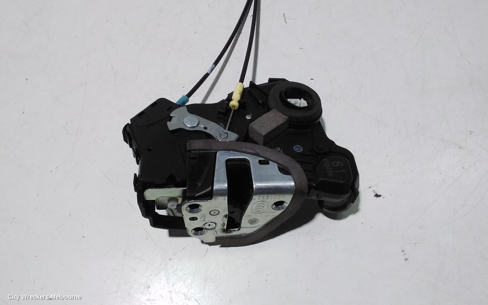 TOYOTA HIACE DOOR/BOOT/GATE LOCK, RIGHT FRONT DOOR LOCK, TRH/KDH, 03/2005 - 04/2019