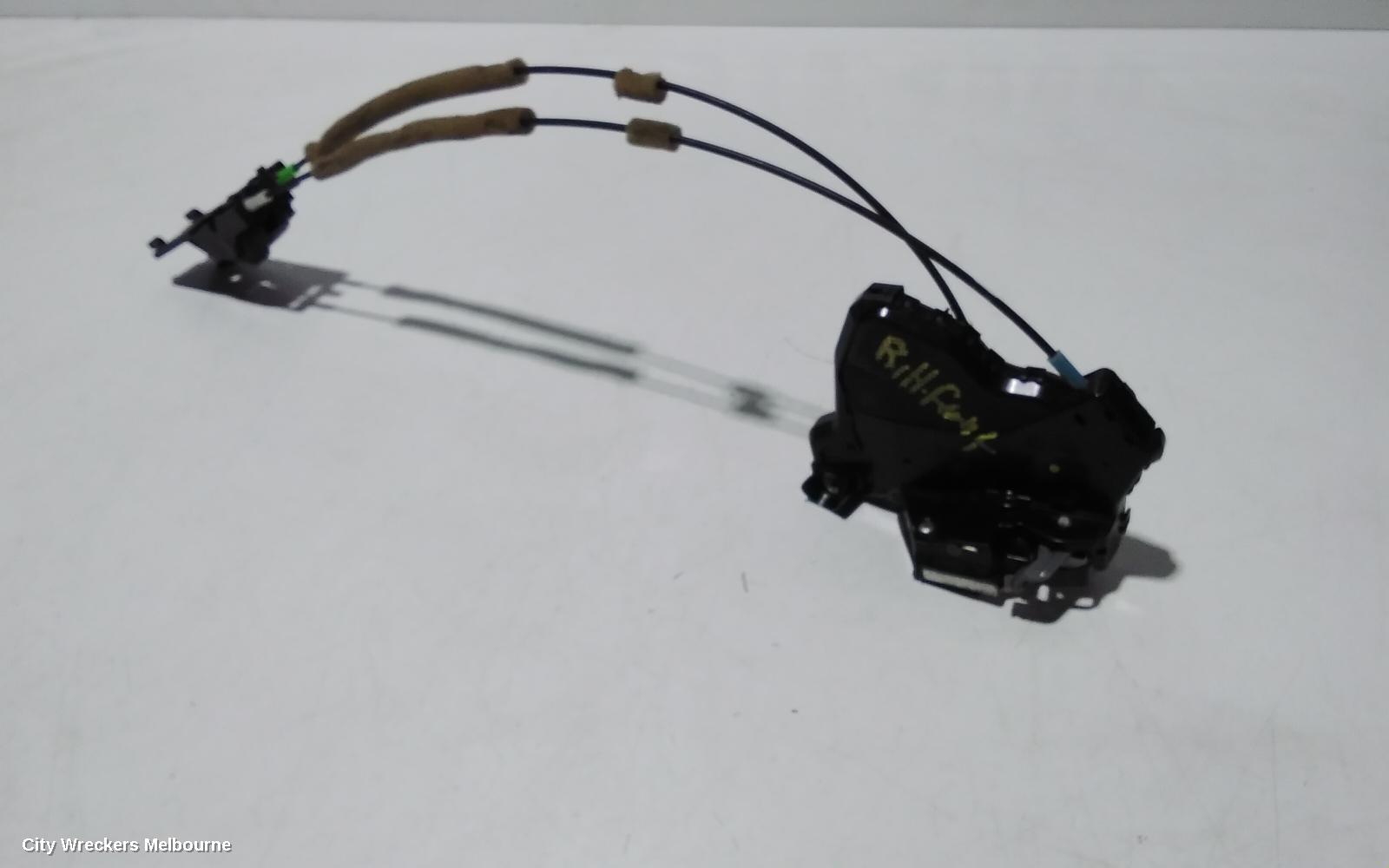 TOYOTA HIACE DOOR/BOOT/GATE LOCK, RIGHT FRONT DOOR LOCK, TRH/KDH, 03/2005 - 04/2019