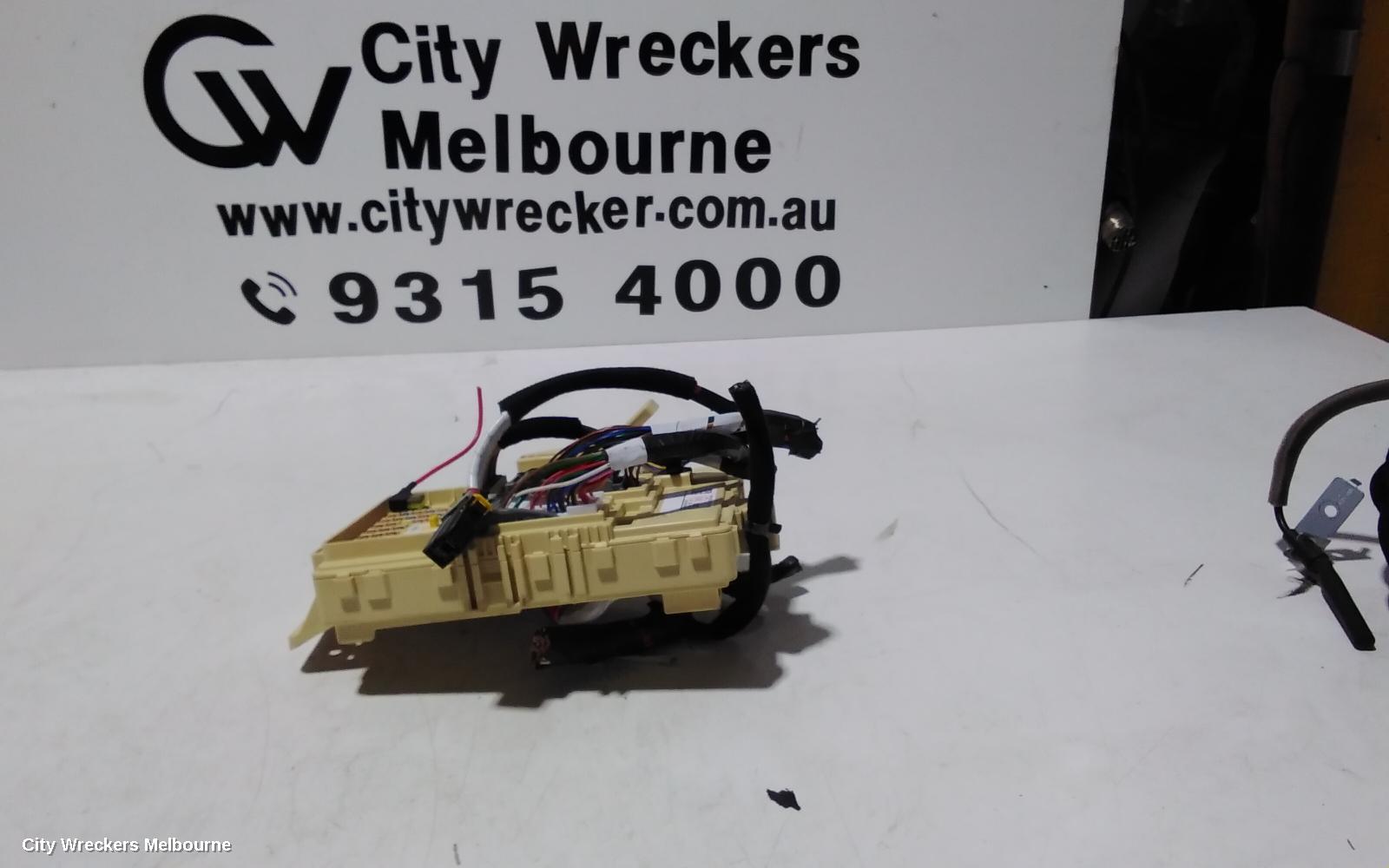 HYUNDAI I30 FUSE BOX, UNDER DASH, PD, 03/2017 ONWARDS