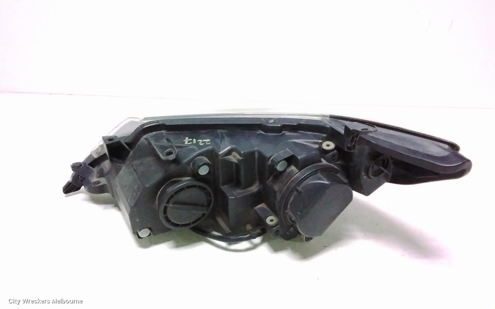 TOYOTA CAMRY RIGHT HEADLAMP, AVV50, HYBRID, CHROME TYPE, 12/2011 - 04/2015