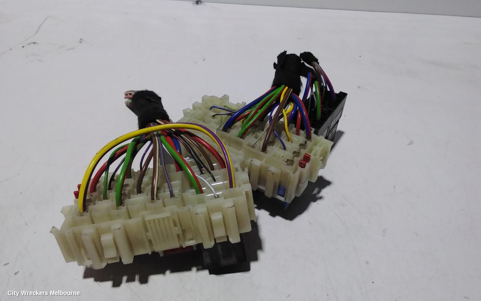 LAND ROVER RANGEROVER EVOQUE FUSE BOX, IN BOOT, L538, 11/2011 - 01/2019