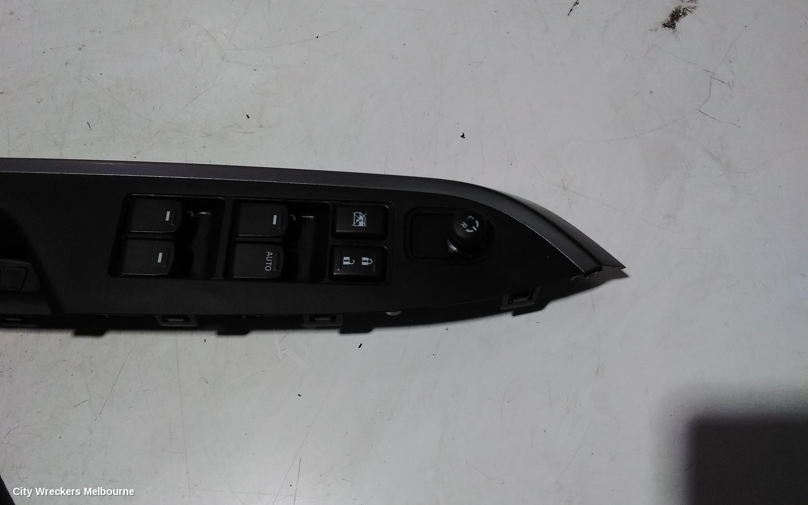 SUZUKI VITARA PWR DR WIND SWITCH, RH FRONT (MASTER SWITCH), MANUAL FOLD, VITARA, LY (VIN TSM), 06/2015 ONWARDS