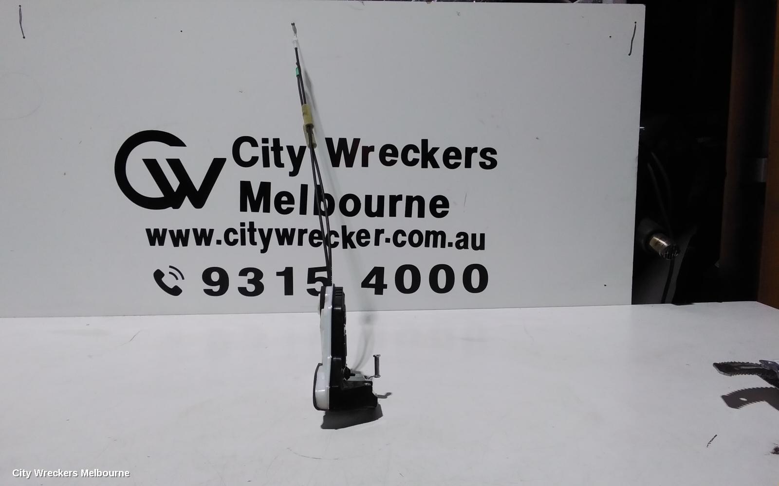 TOYOTA KLUGER DOOR/BOOT/GATE LOCK, RIGHT REAR DOOR LOCK, GSU50/GSU55, 03/2014 - 02/2021