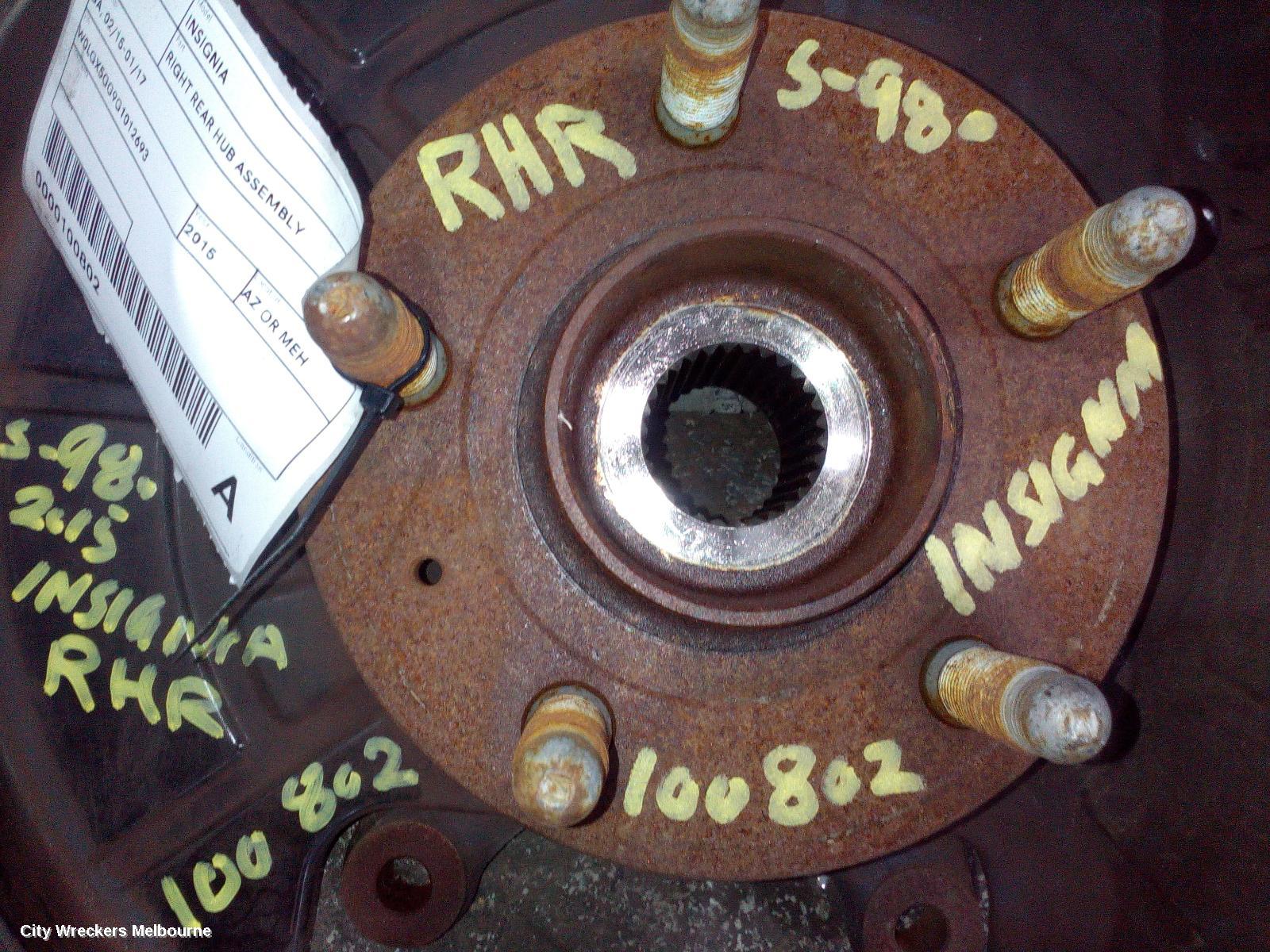HOLDEN INSIGNIA RIGHT REAR HUB ASSEMBLY, GA, 02/2015 - 01/2017