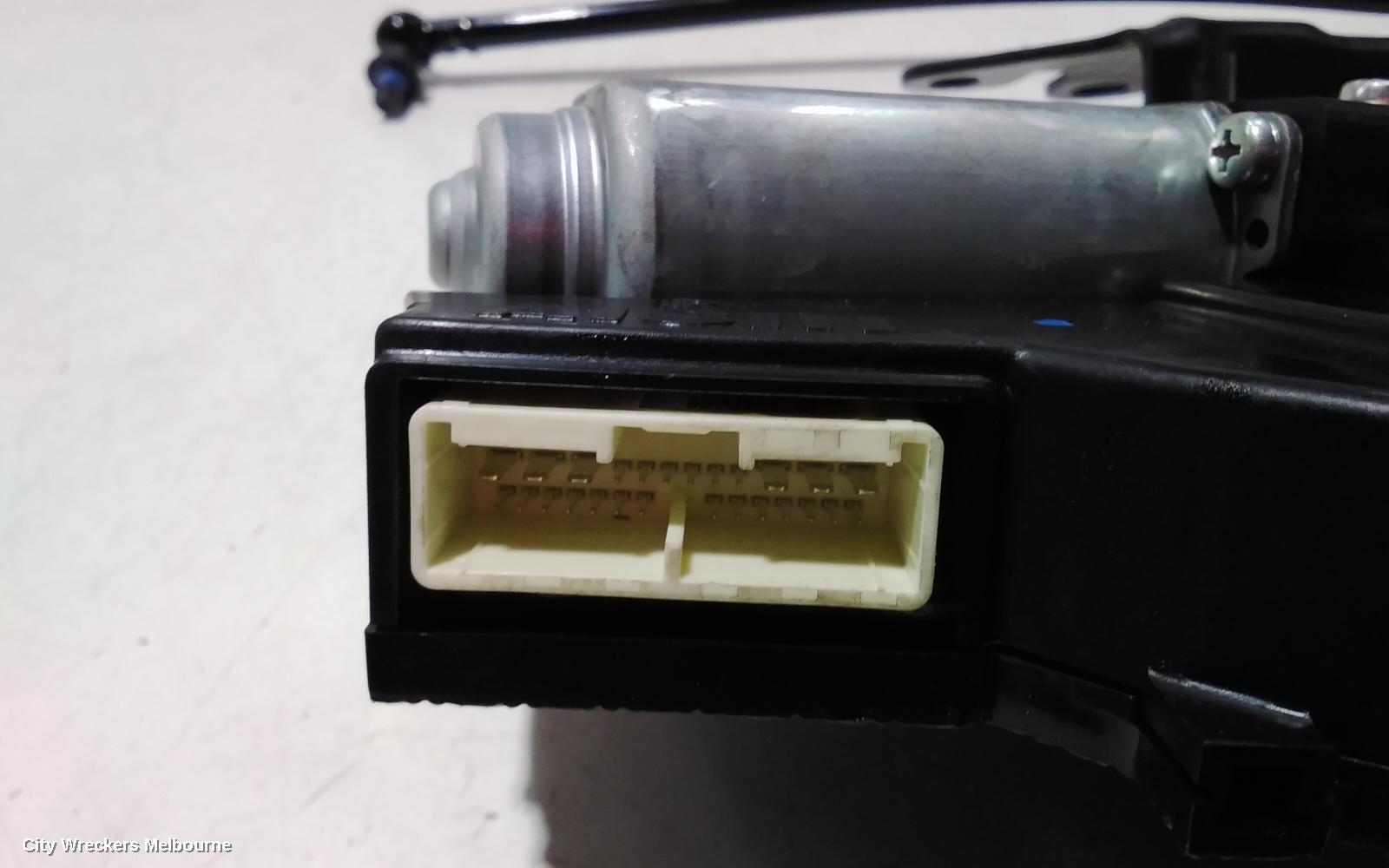 TOYOTA ESTIMA TAILGATE REGULATOR, XR50, 05-19