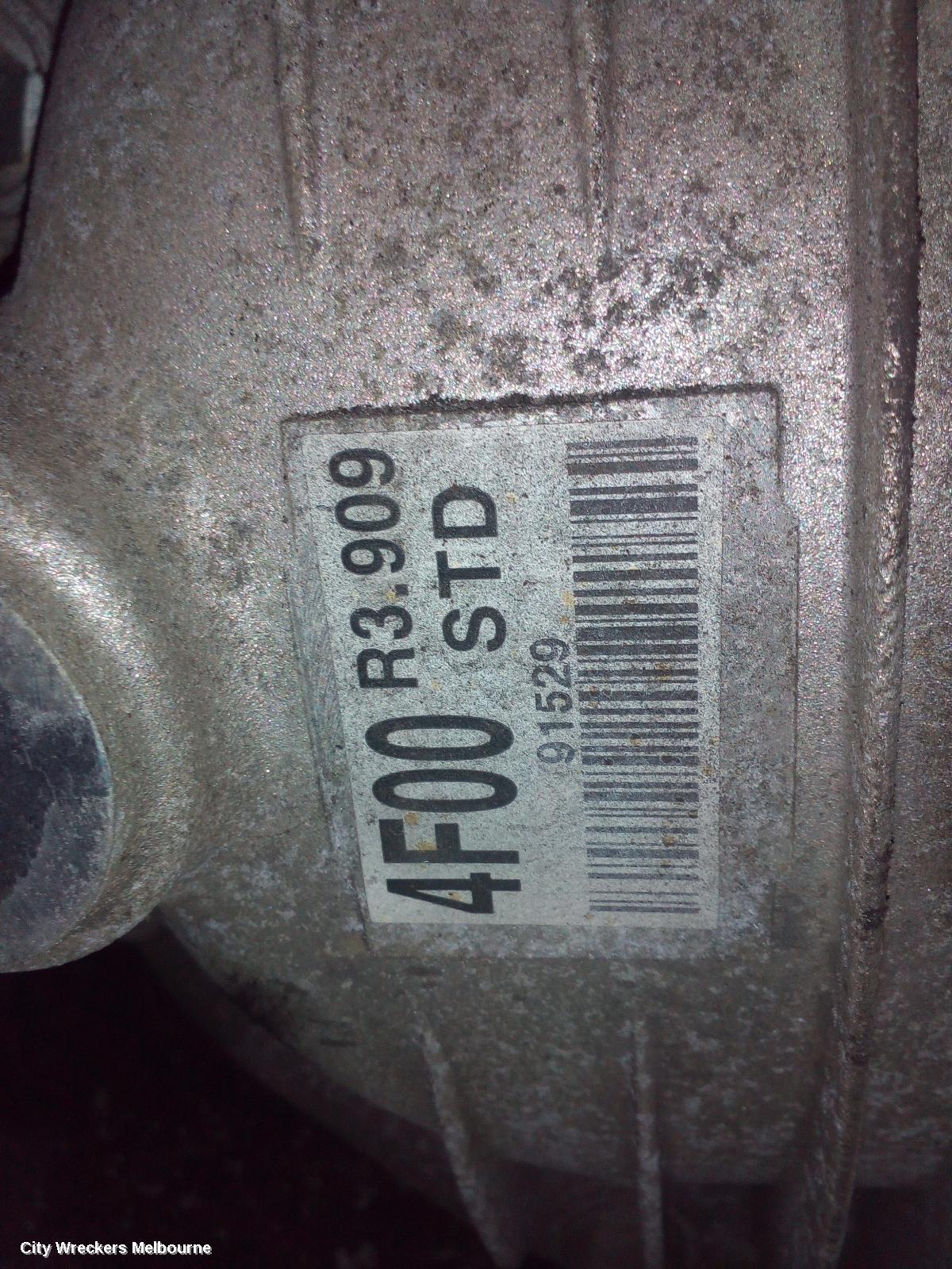 HYUNDAI GENESIS DIFFERENTIAL CENTRE, DH, 11/2014 - 01/2018