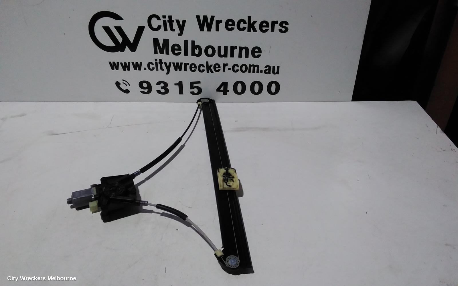 VOLKSWAGEN CRAFTER LEFT FRONT WINDOW REG/MOTOR, SY1, 08/2017 ONWARDS