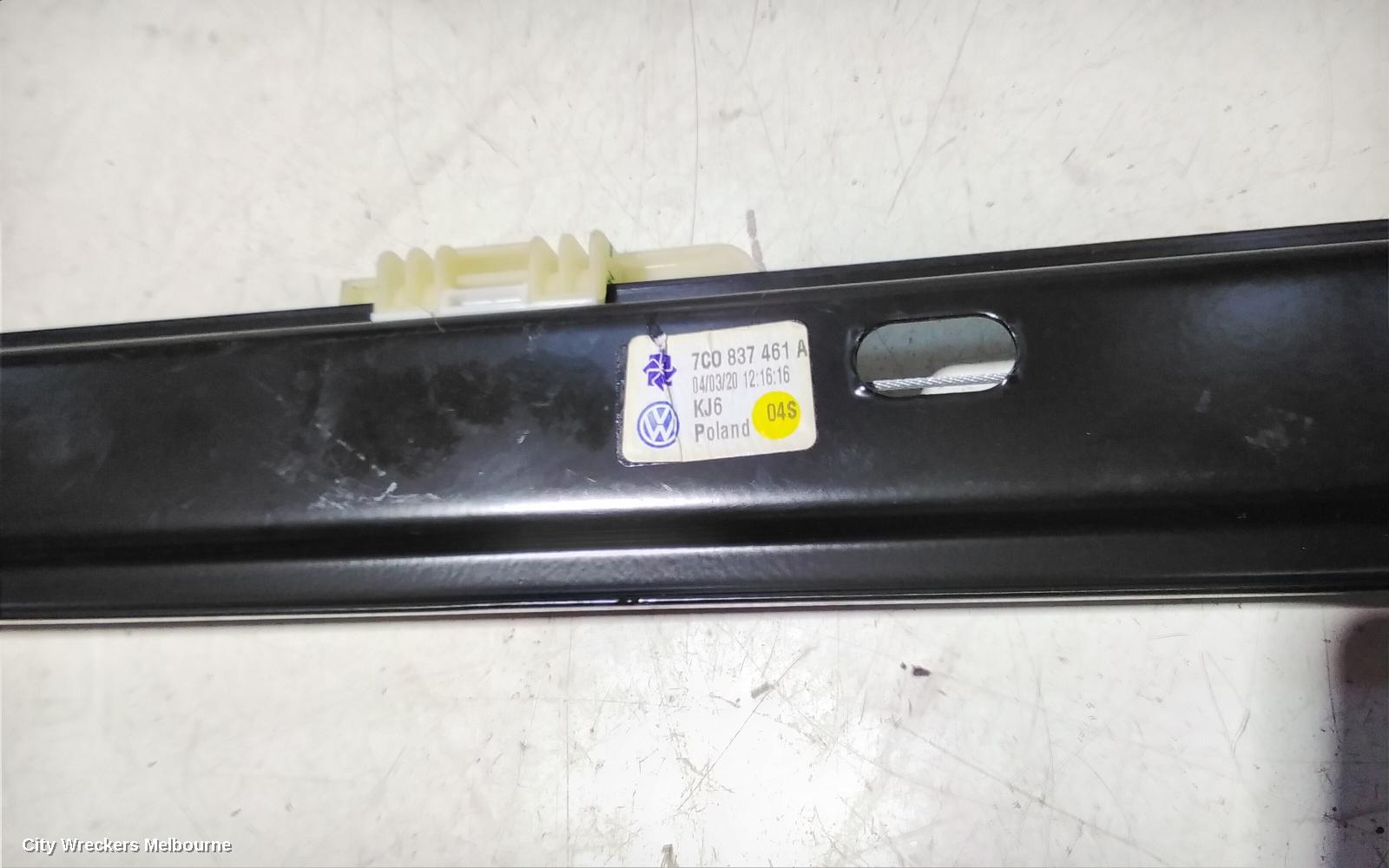 VOLKSWAGEN CRAFTER LEFT FRONT WINDOW REG/MOTOR, SY1, 08/2017 ONWARDS