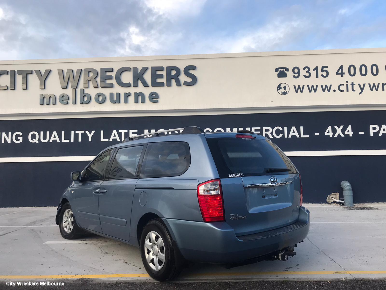 KIA CARNIVAL/GRAND CARNIVAL BONNET, VQ, STRUT TYPE, 01/2006 - 12/2014