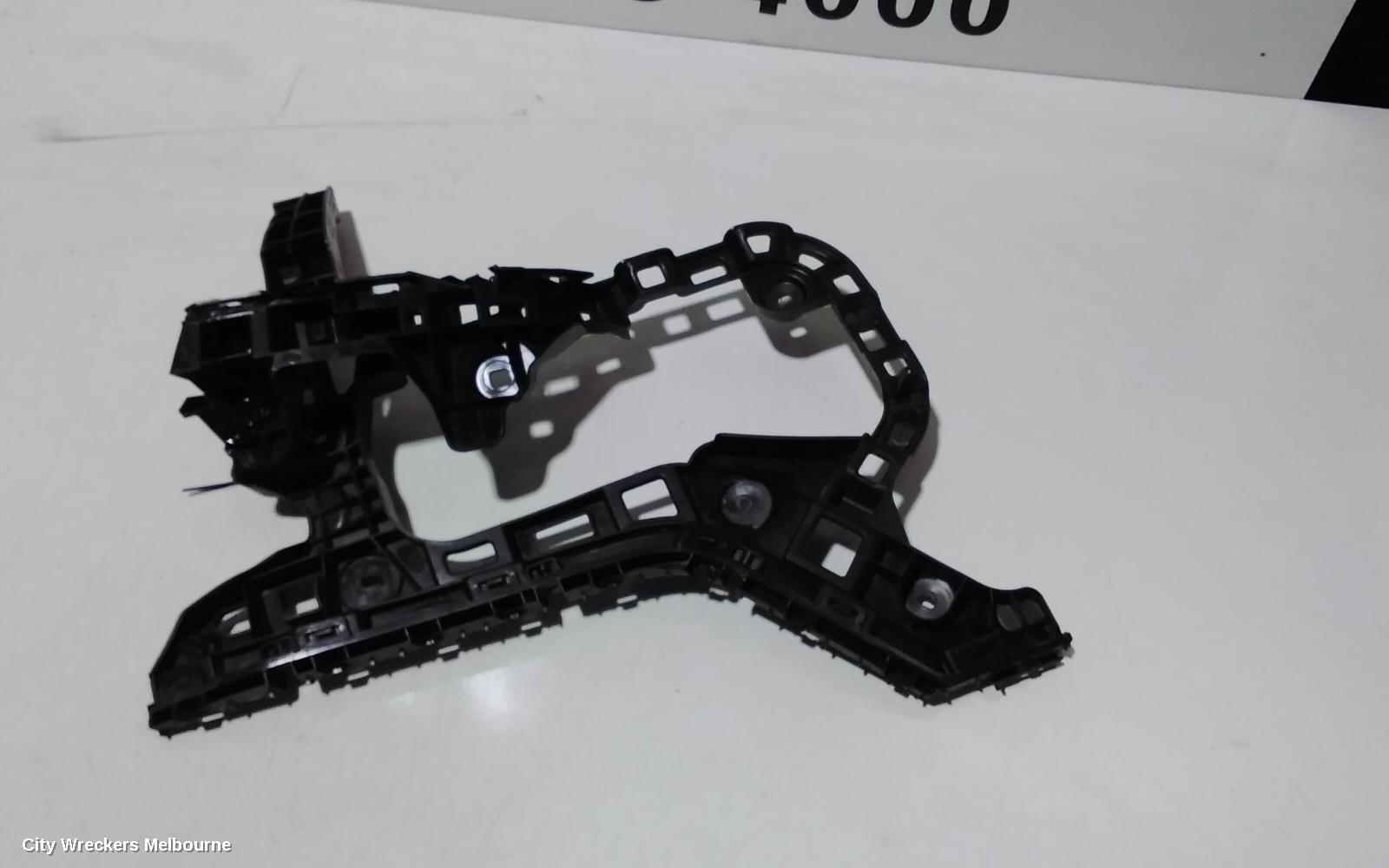 VOLKSWAGEN PASSAT, B8/MK7, 06/2015 - 05/2023, RHR BAR BRAKET: 101016