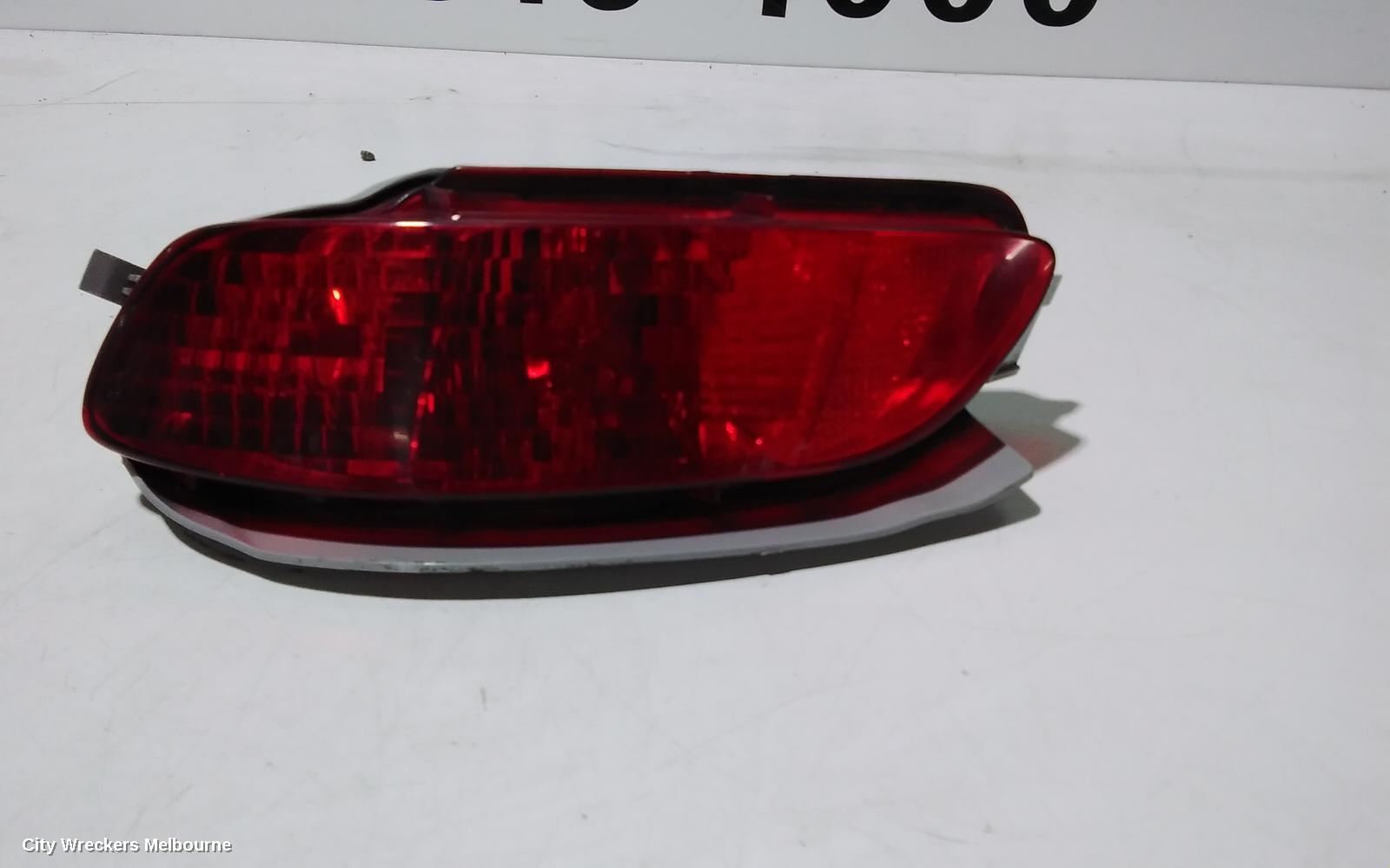 LEXUS RX SERIES RIGHT TAILLIGHT, RX330/RX350/RX400H, MCU3/GSU3/MHU3#, IN BUMPER, 04/2003 - 11/2008