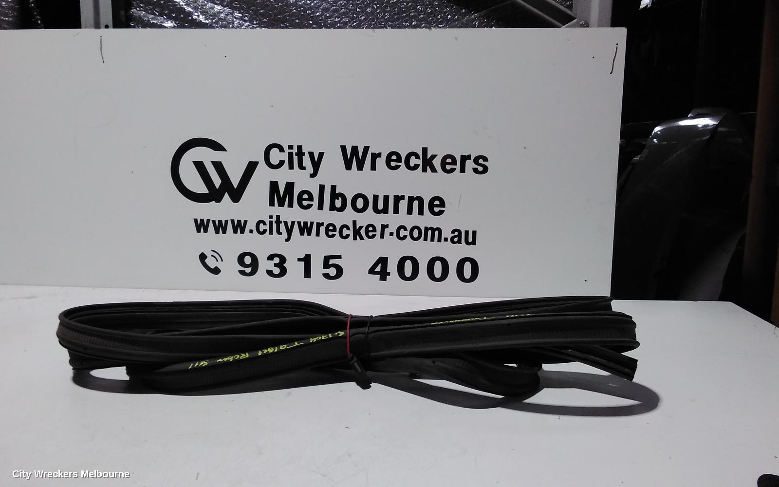 VOLKSWAGEN TRANSPORTER SEAL, TALGATE SEAL RUBBER ON THE BODY: 101094, T5, 03/2010 - 06/2015