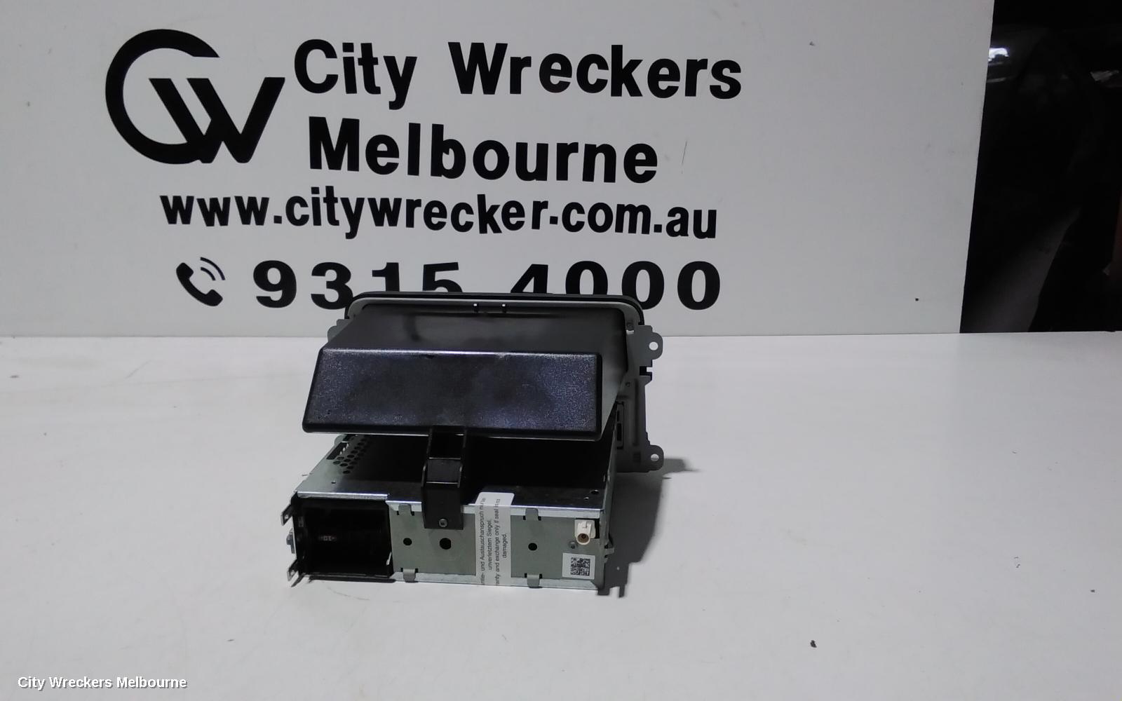 VOLKSWAGEN TRANSPORTER RADIO/CD/DVD/SAT/TV, HEAD UNIT (RCD210), SINGLE DIN TYPE, 03/2010 - 06/2015