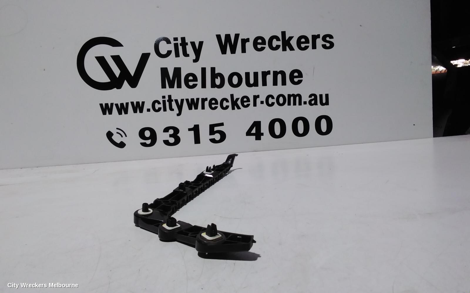 NISSAN PULSAR, B17, 11/2012 - 12/2017, RHR REAR BAR SLIDER: 101184