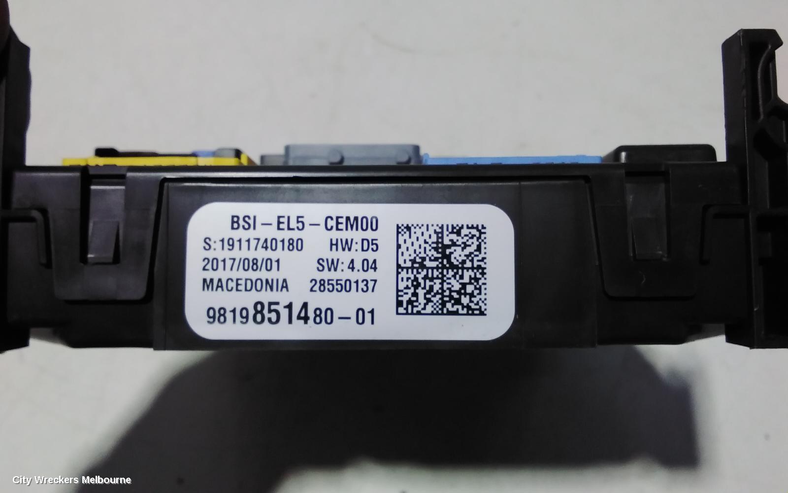 PEUGEOT 308 FUSE BOX, T9, 10/2014 - 05/2021