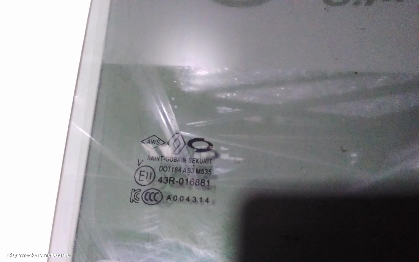 RENAULT KALEOS RIGHT REAR DOOR WINDOW, XZG, 05/2016 ONWARDS