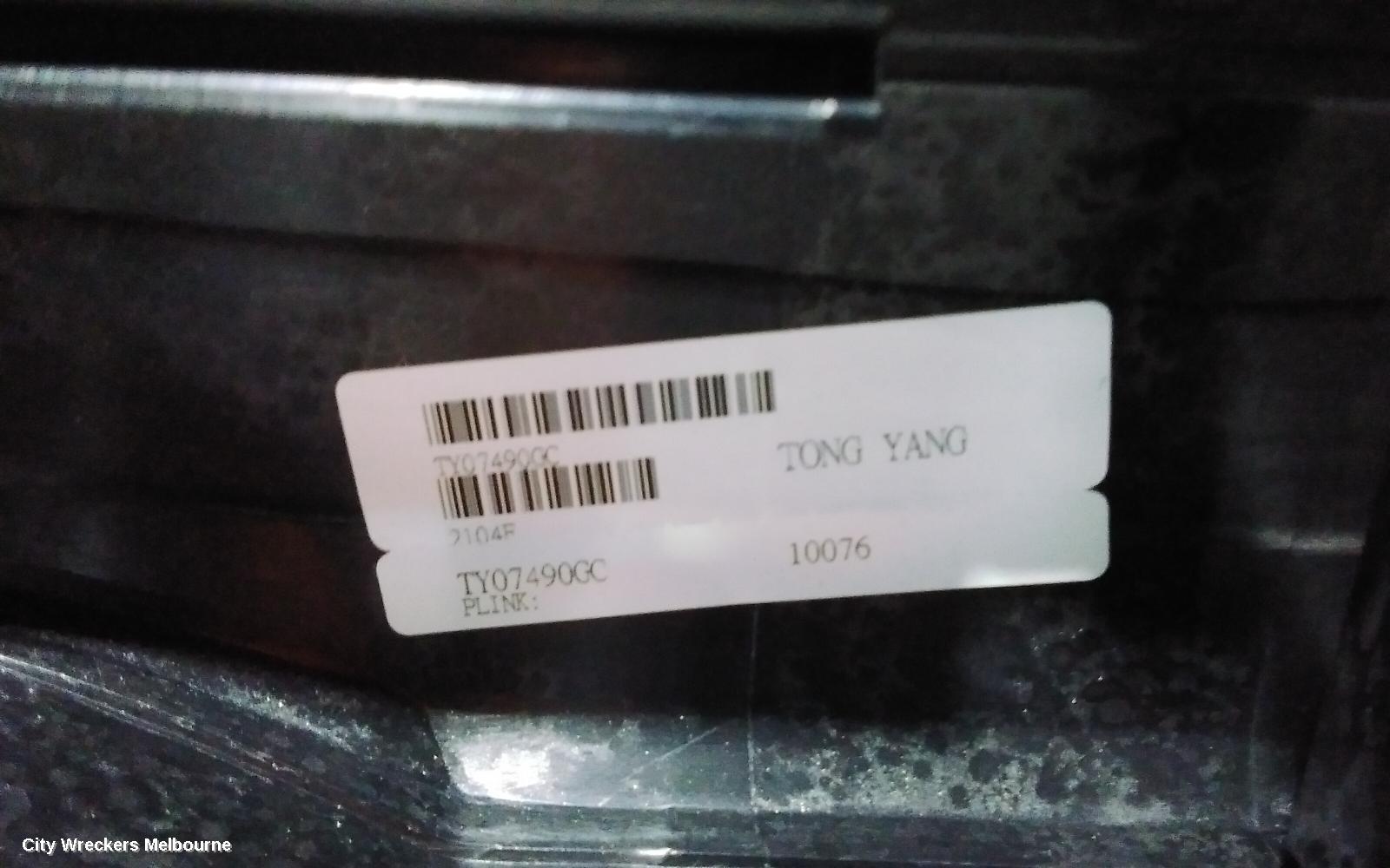 TOYOTA HIACE GRILLE, BUMPER GRILLE (CENTRE), TRH/KDH, LWB/SWB, 08/2010 - 01/2014