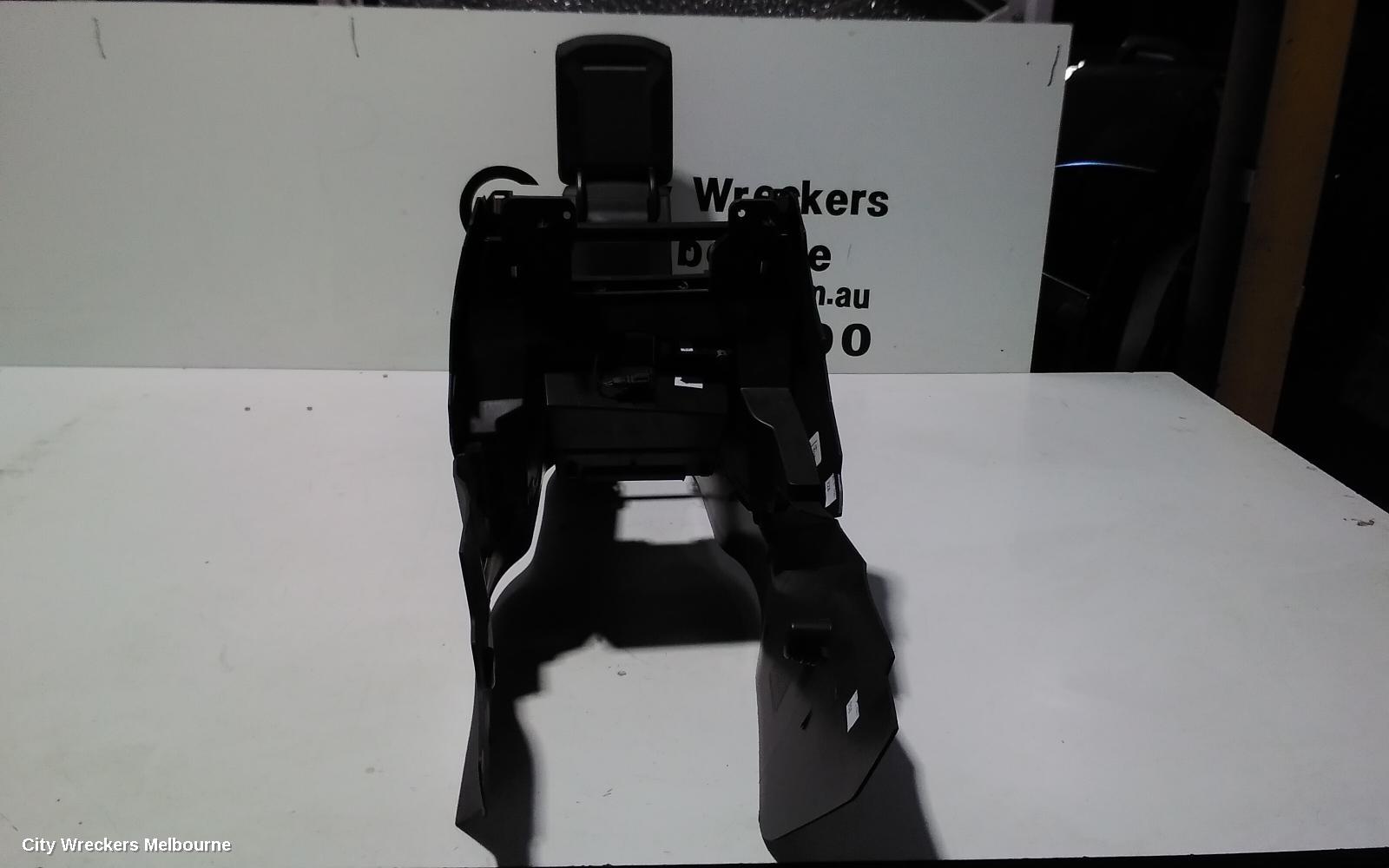 VOLKSWAGEN T-ROC CONSOLE, A1, AUTO T/M TYPE, W/ GREY ACCENT TYPE, 03/2020 ONWARDS