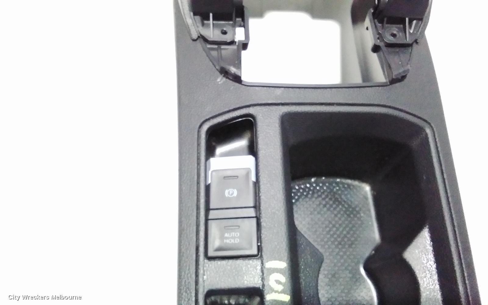 VOLKSWAGEN T-ROC CONSOLE, A1, AUTO T/M TYPE, W/ GREY ACCENT TYPE, 03/2020 ONWARDS