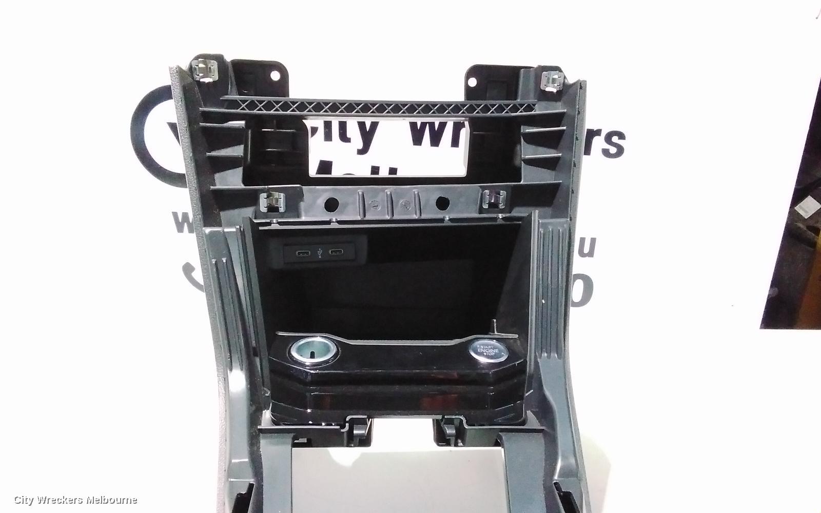 VOLKSWAGEN T-ROC CONSOLE, A1, AUTO T/M TYPE, W/ GREY ACCENT TYPE, 03/2020 ONWARDS