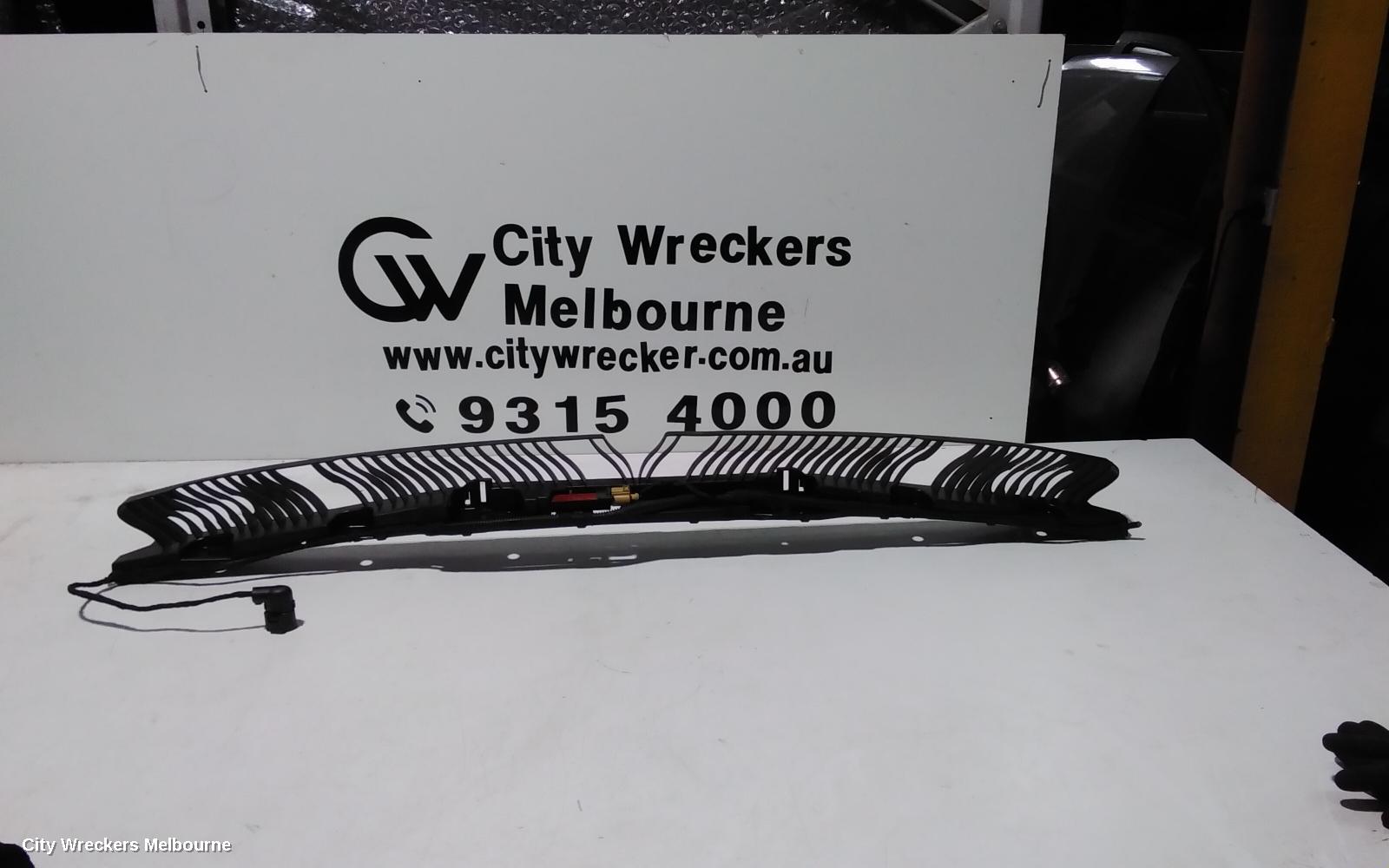 VOLKSWAGEN TIGUAN, 5NA, 06/2016 - 02/2024, CENTRE BRAKET: 101487