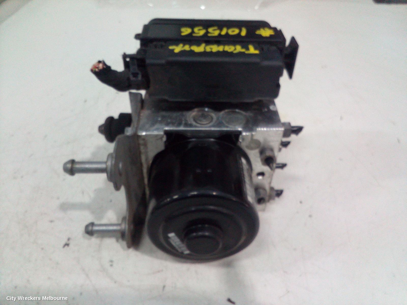 VOLKSWAGEN TRANSPORTER ABS PUMP/MODULATOR, T5, P/N 7E0614517H, 03/2010 - 06/2015