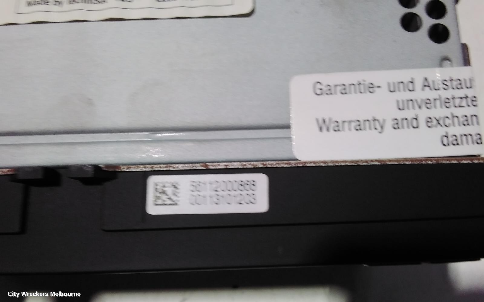 VOLKSWAGEN TRANSPORTER RADIO/CD/DVD/SAT/TV, TOUCHSCREEN NAVIGATION (RNS315), T5, 03/2010 - 06/2015