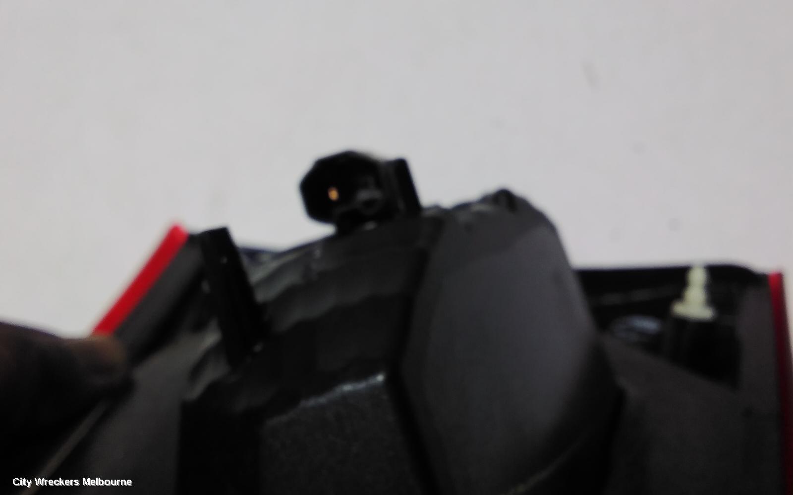 SUZUKI VITARA REAR GARNISH, TAILGATE LAMP (LH SIDE), VITARA, LY (VIN TSM), 06/2015 - 10/2018