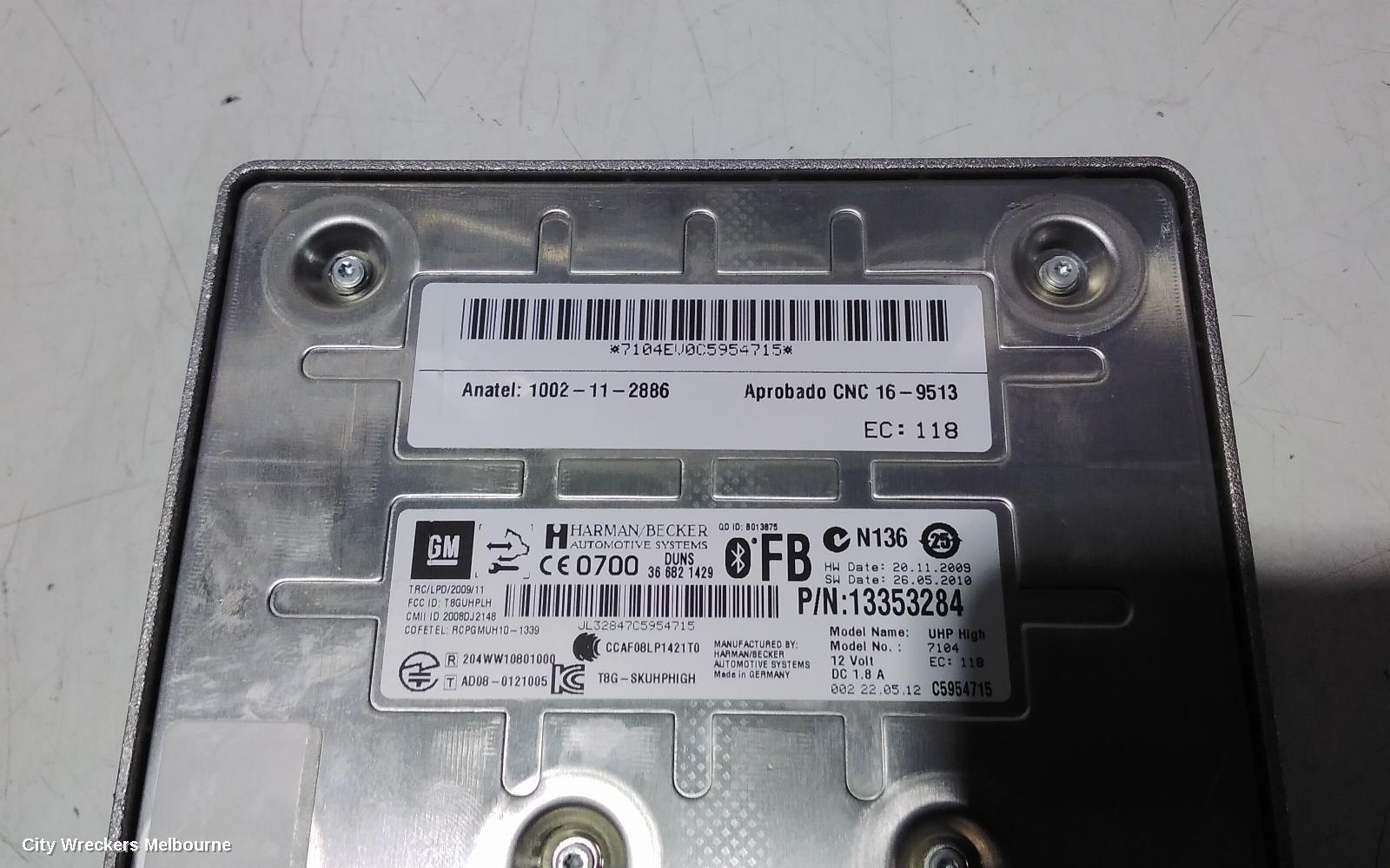 HOLDEN CRUZE RADIO/CD/DVD/SAT/TV, DASH RADIO CONTROL PANEL/CONTROL UNIT, NON SAT NAV TYPE, GLOSS BLACK FACE, JH, 03/2011 - 01/2017