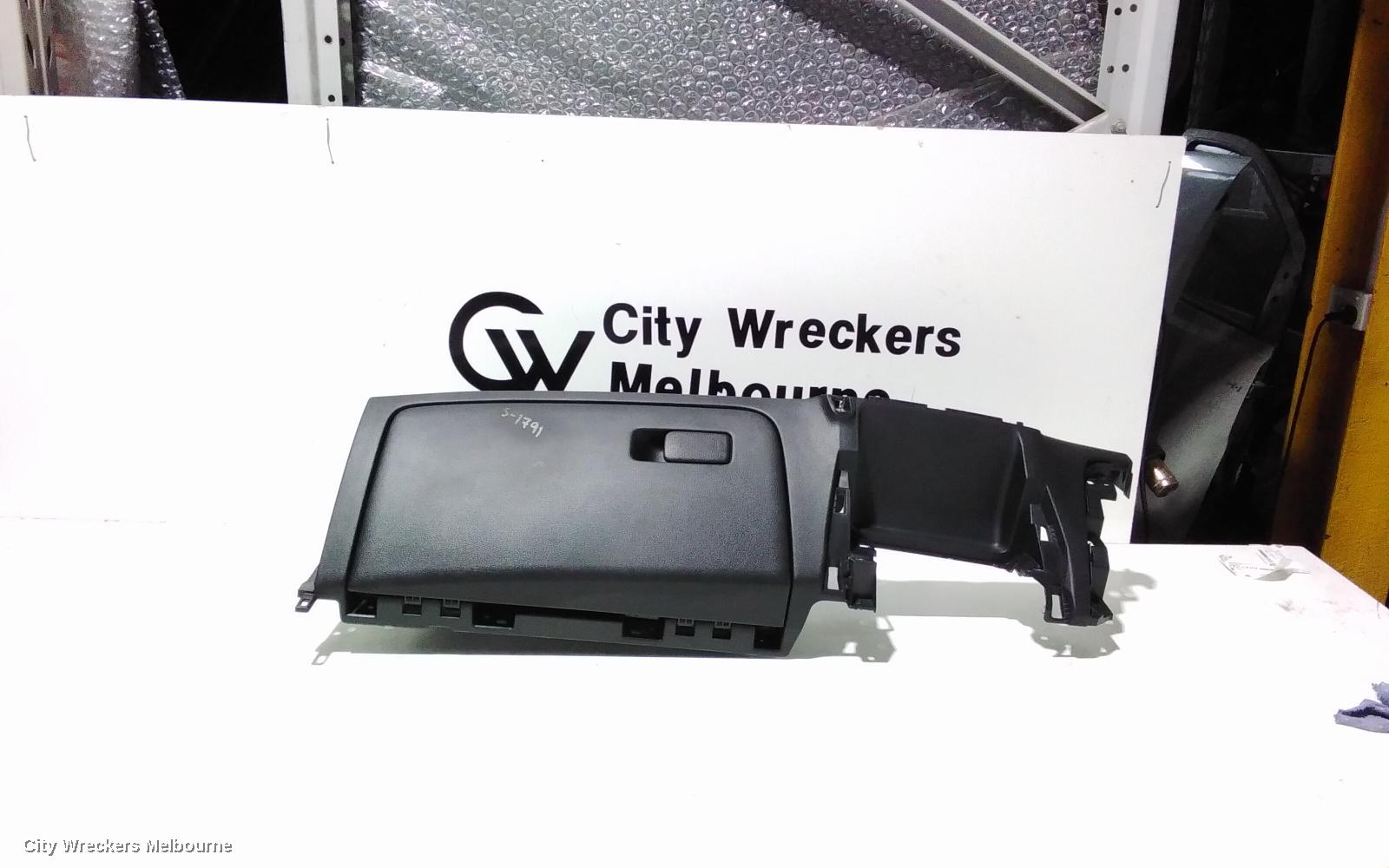 KIA SELTOS GLOVE BOX, SP2, 07/2019 ONWARDS