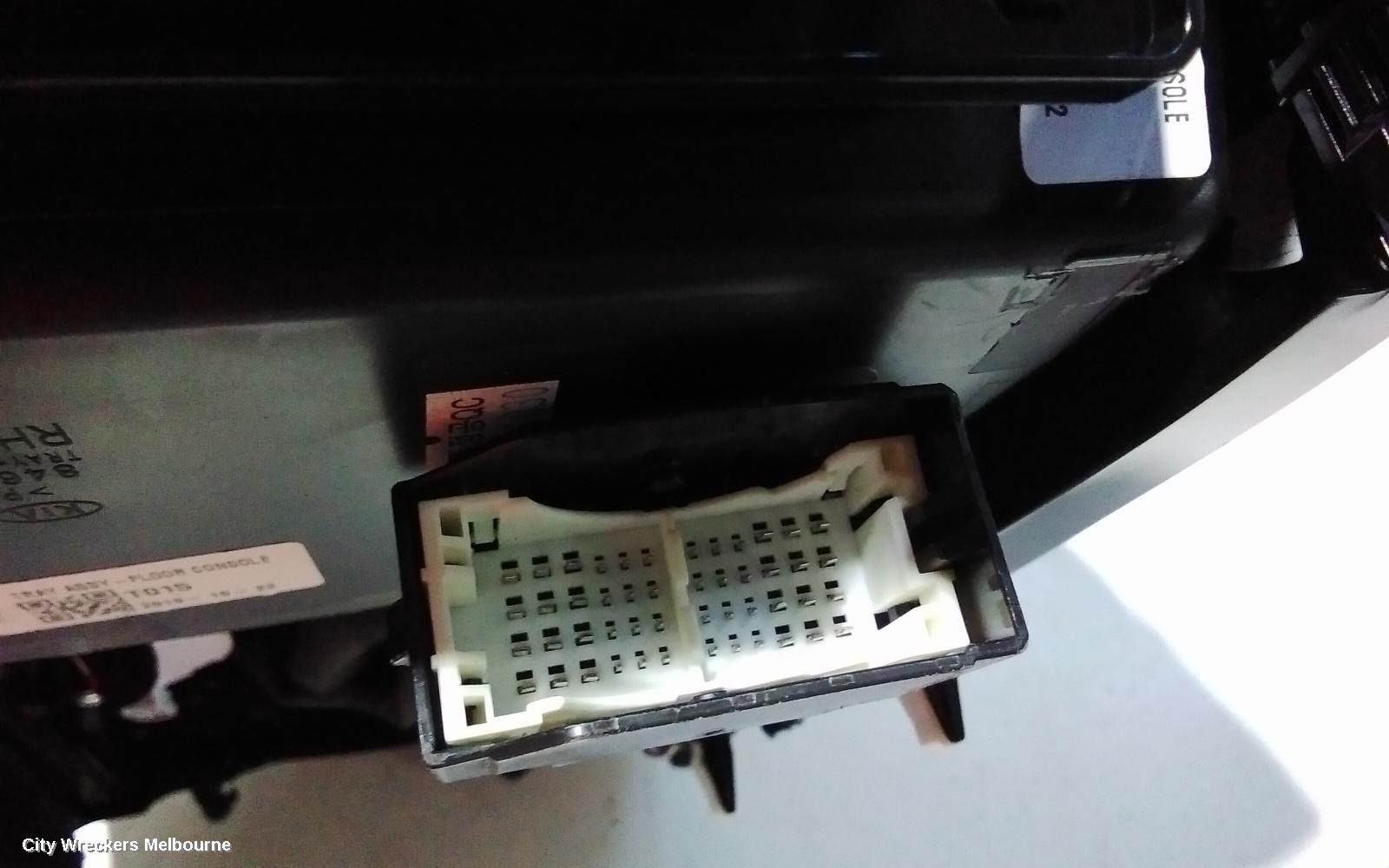 KIA SELTOS GEAR STICK/SHIFTER, SP2, AUTO T/M, PETROL, 2.0, 07/2019 ONWARDS