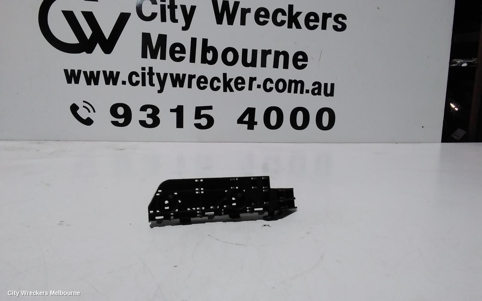 HONDA CRV, RE 03/2007 - 10/2012, RHF BAAR BRAKET: 101814