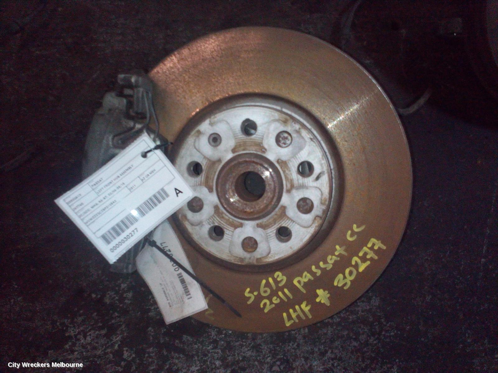 VOLKSWAGEN PASSAT LEFT FRONT HUB ASSEMBLY, 3C/3CC, MK6, B6-B7, 03/2006 - 05/2015