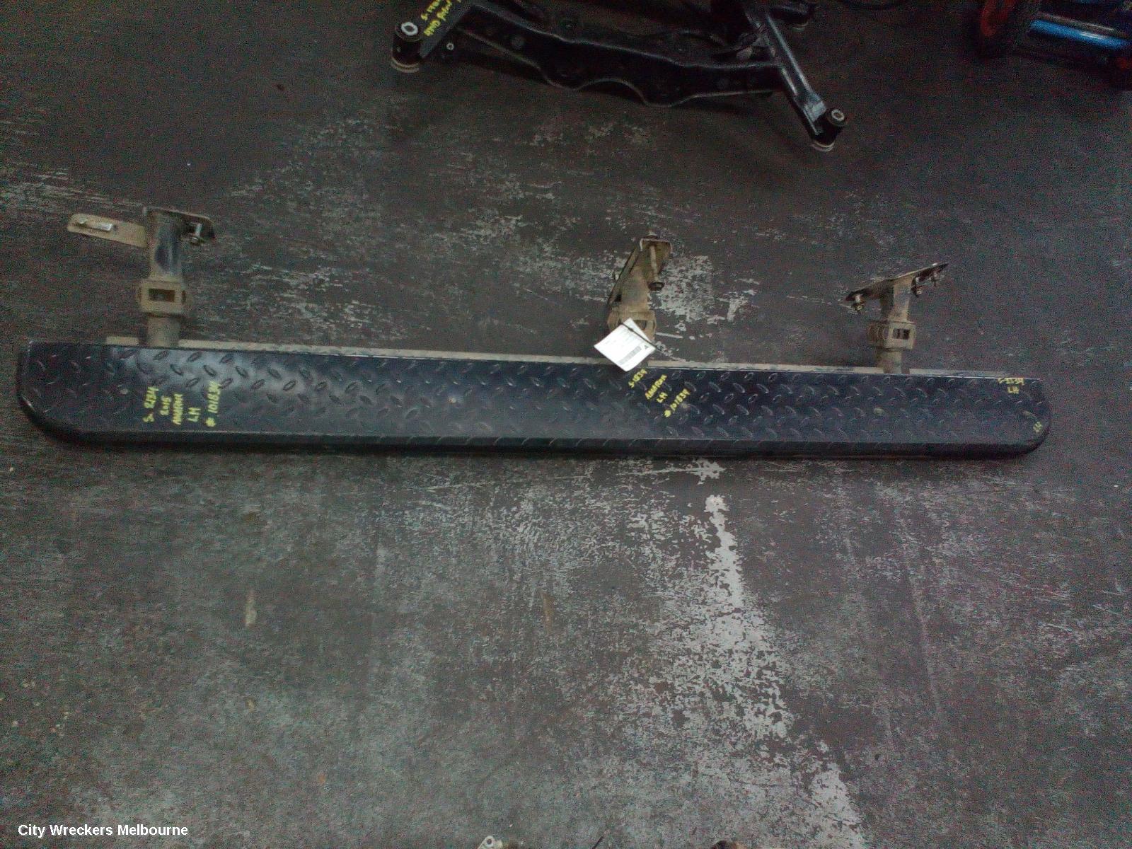 VOLKSWAGEN AMAROK SIDE STEP/SKIRT, LM, FACTORY, LH SIDE, 2H, 12/2010 ONWARDS