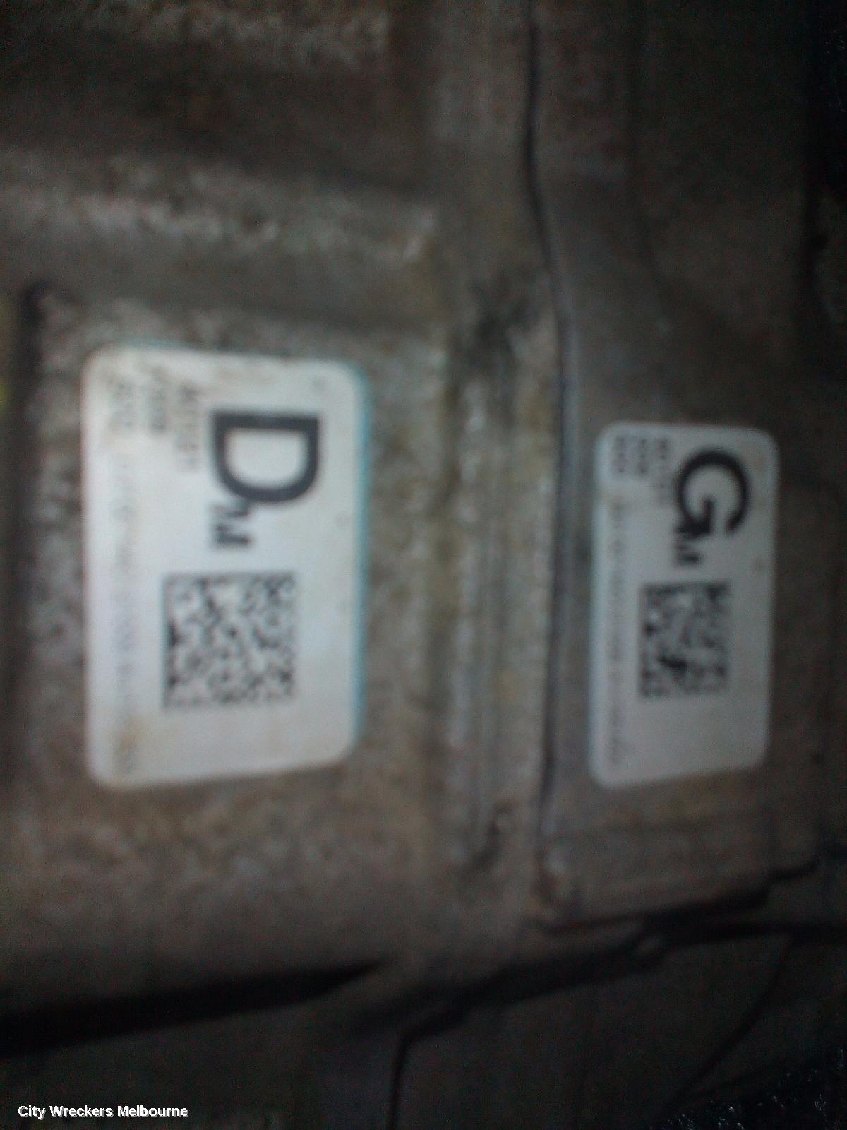 VOLKSWAGEN AMAROK DIFFERENTIAL CENTRE, FRONT, MAN T/M TYPE, 4.1 RATIO, 12/2010 ONWARDS
