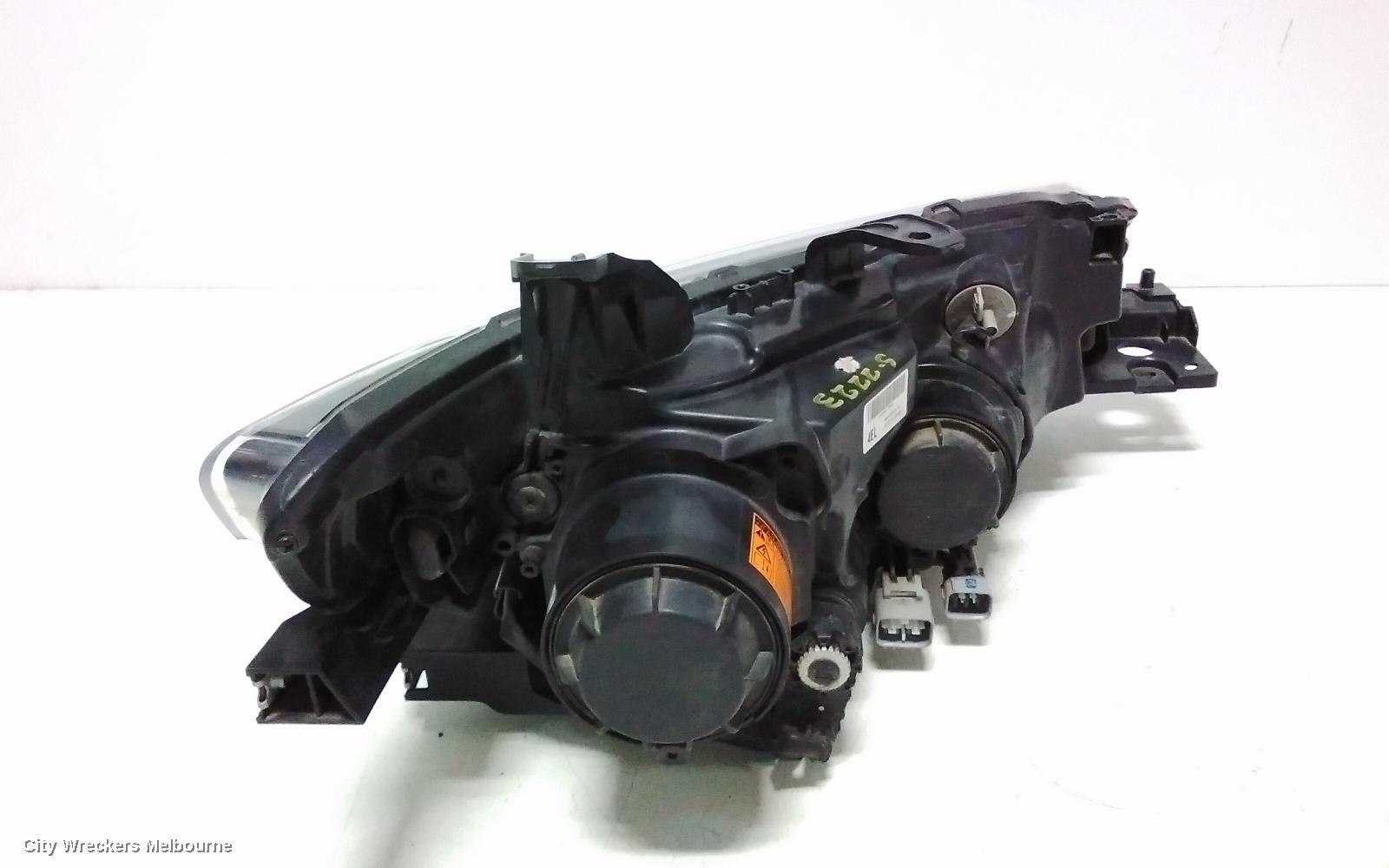 MITSUBISHI OUTLANDER LEFT HEADLAMP, ZJ, XENON, 10/2013 - 03/2015